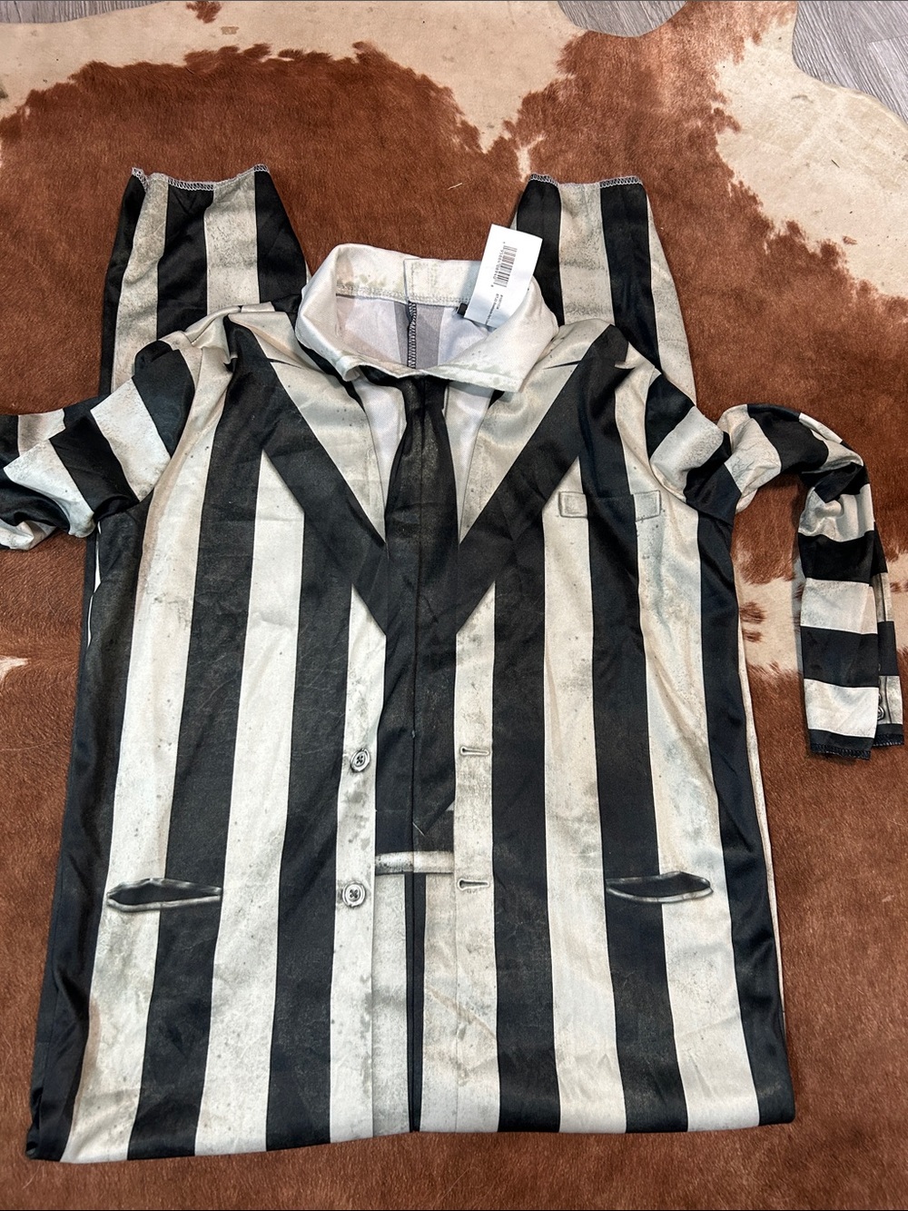 Rubie's Beetlejuice Boys' Costume - Black & White - Picture 5 of 5